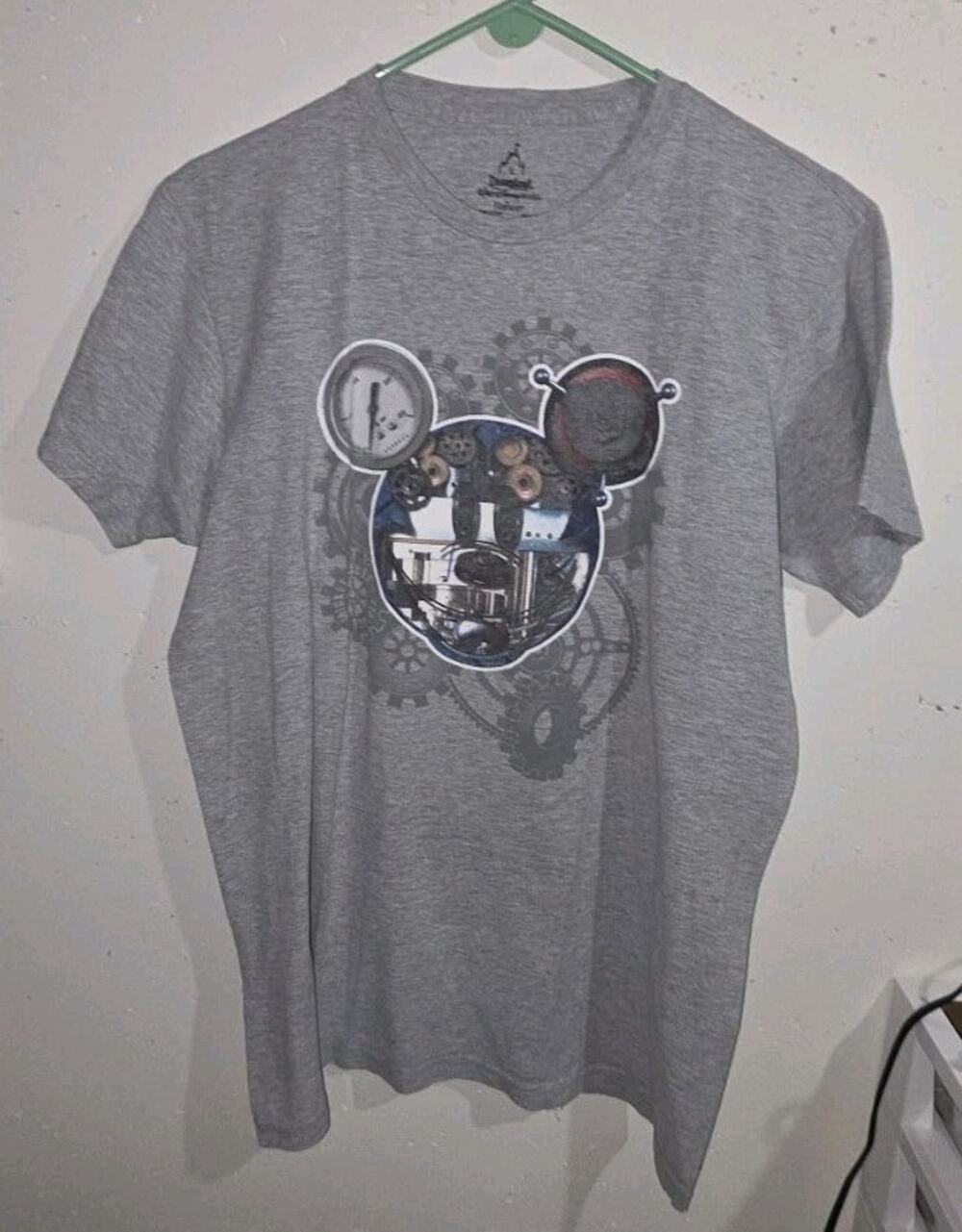 Disneyland Resort Mickey Mouse Steampunk Gear T-Shirt Gray Hanes Size L Disney